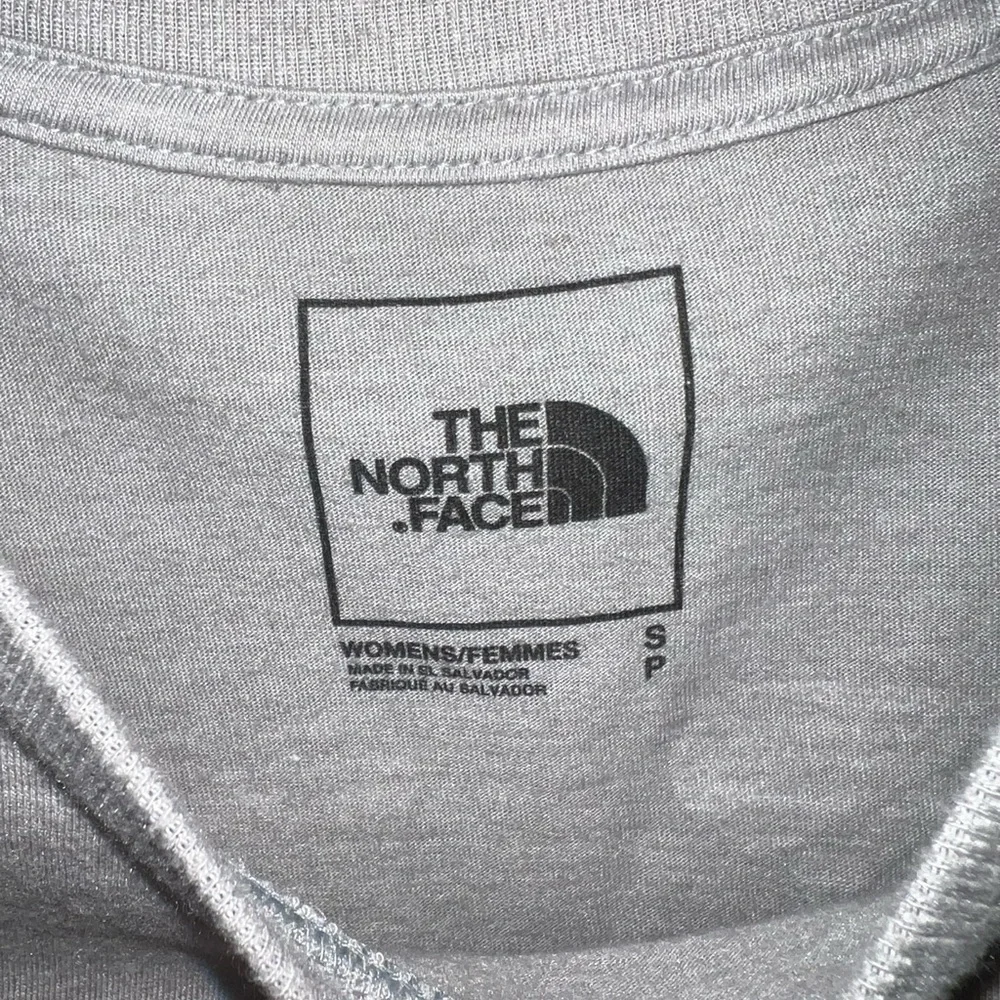 The North Face Short-Sleeve Crew Tee - Light Gray - Picture 2 of 3